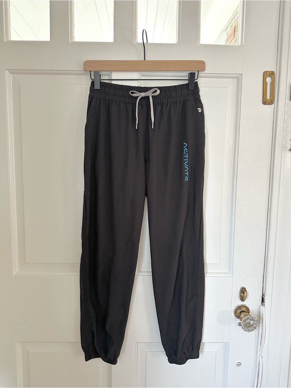 Vuori Black Performance Jogger Pants Small Custom ACTIVATE Logo